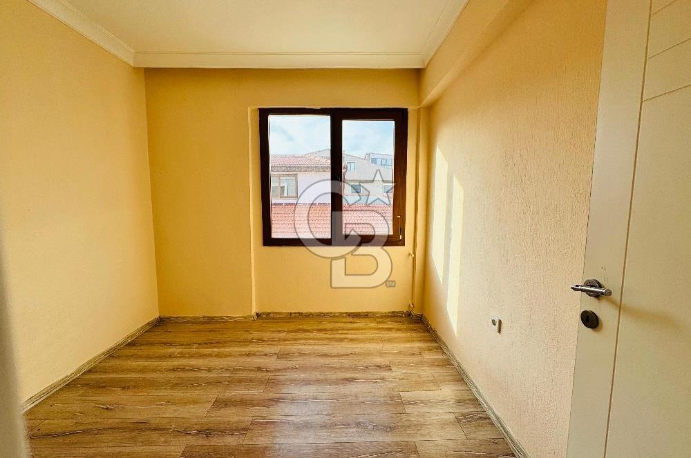 Foça Bağarası Kazım Dirik Mahallesinde Satılık 2+1 Daire