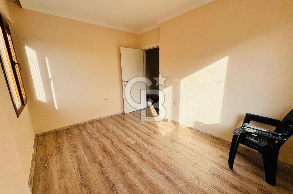 Foça Bağarası Kazım Dirik Mahallesinde Satılık 2+1 Daire