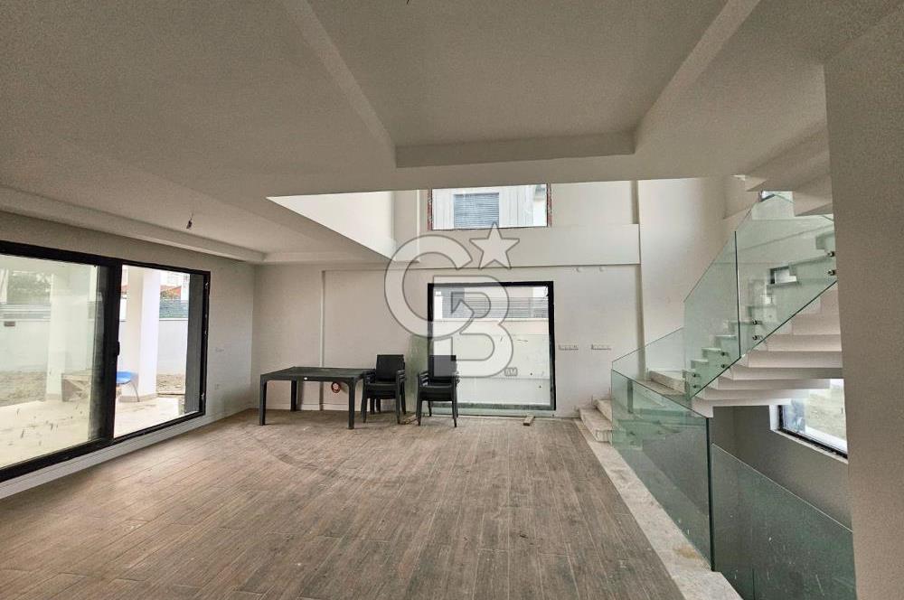 SATILIK 500 M² BAHÇE İÇİNDE MÜSTAKİL 4+2 VİLLA