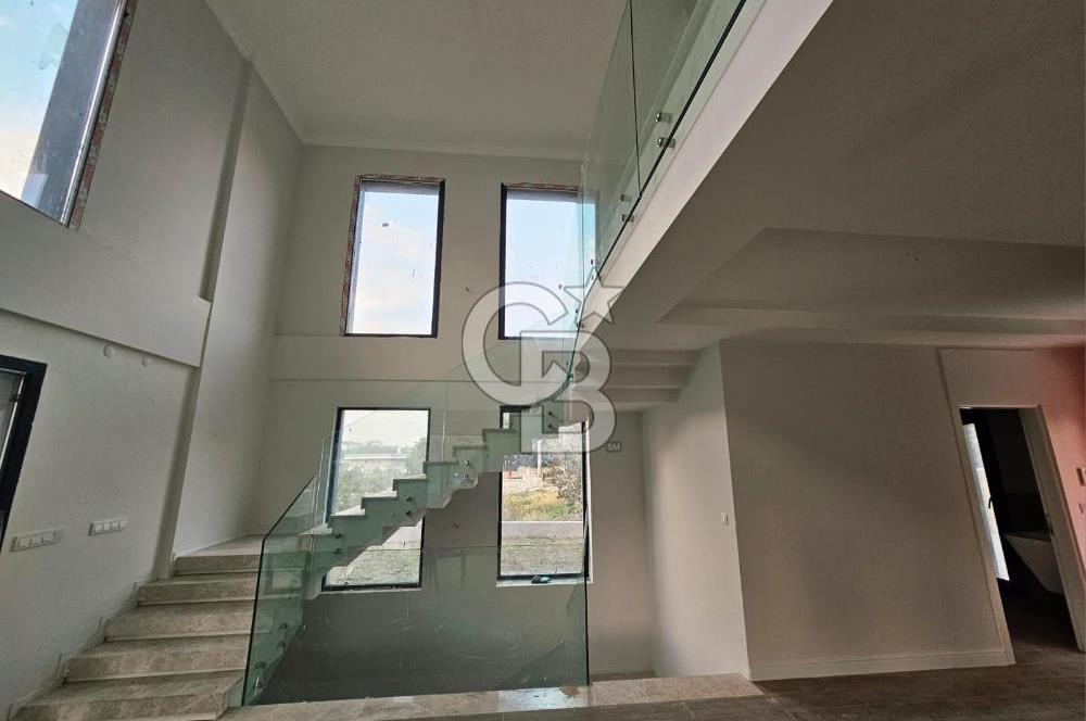 SATILIK 500 M² BAHÇE İÇİNDE MÜSTAKİL 4+2 VİLLA