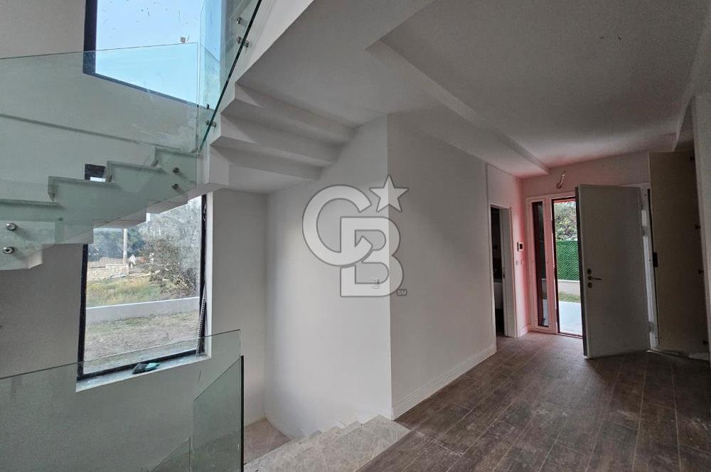 SATILIK 500 M² BAHÇE İÇİNDE MÜSTAKİL 4+2 VİLLA