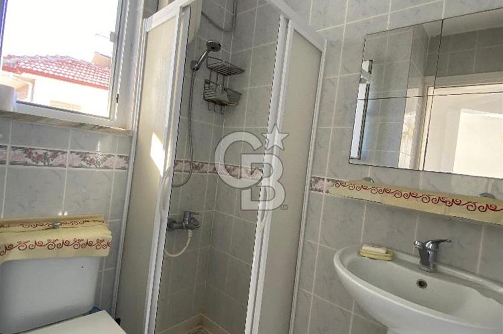 Denize Sıfır Raykent Sitesinde 1+1 Yazlık Daire - Üst Kat