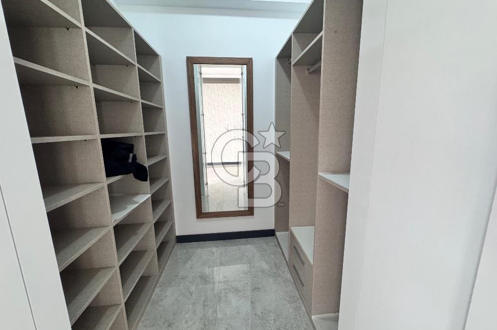 ALACAATLI VENT KULE'DE PANAROMİK MANZARALI EKSTRA YAPILI 250M2 5+1 KİRALIK DAİRE