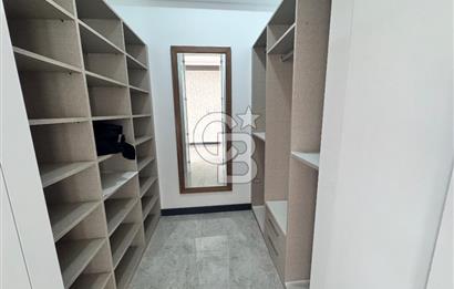 ALACAATLI VENT KULE'DE PANAROMİK MANZARALI EKSTRA YAPILI 250M2 5+1 KİRALIK DAİRE