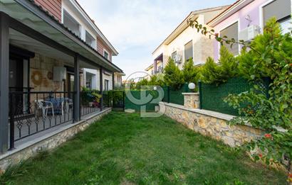 Foça Hacıveli Mah. Satılık 2+1 Müstakil Bahçeli Daire