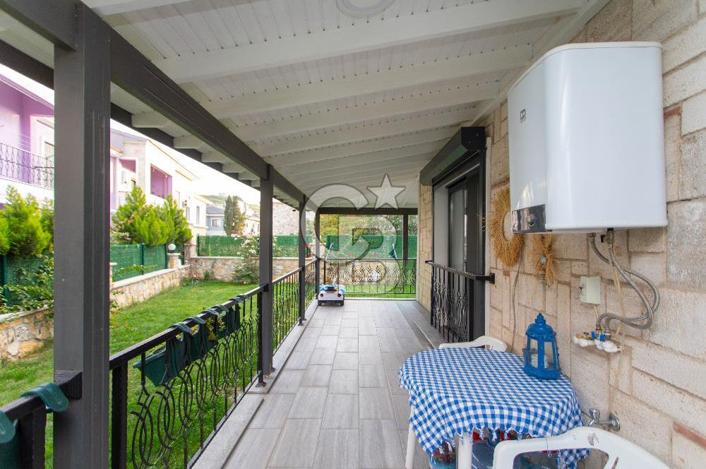 Foça Hacıveli Mah. Satılık 2+1 Müstakil Bahçeli Daire