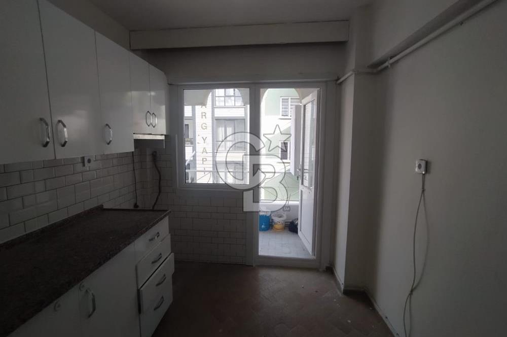 YALOVA MERKEZ İKİ YOLA CEPHELİ ARA KAT KİRALIK 2+1 DAİRE