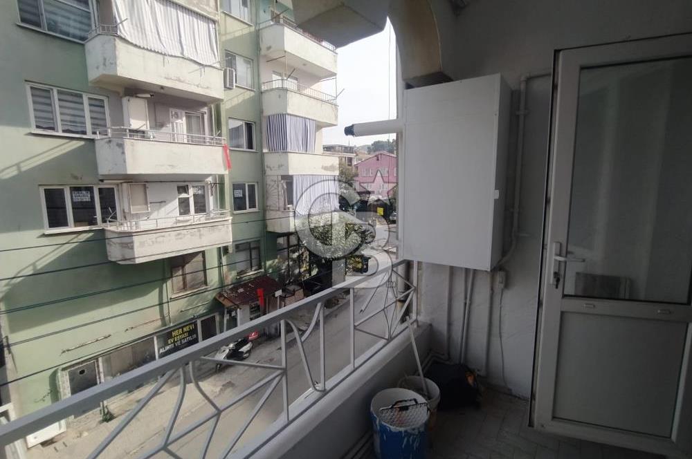 YALOVA MERKEZ İKİ YOLA CEPHELİ ARA KAT KİRALIK 2+1 DAİRE
