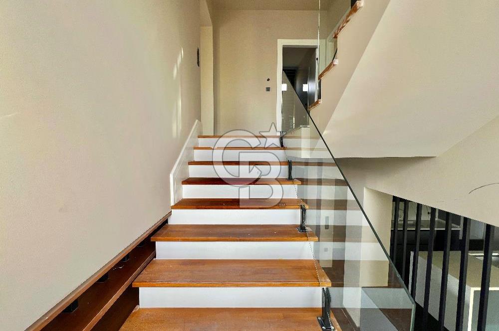 ÇANAKKALE İNTEPE DE SATILIK FULL DENİZ MANZARALI LÜKS VİLLA