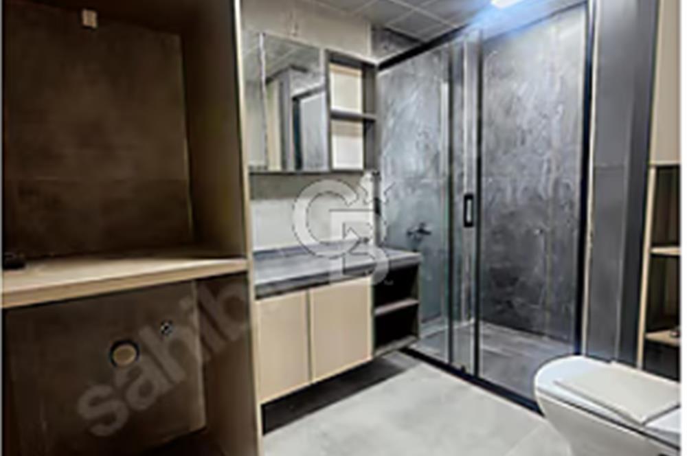 BOSS SARAY Satılık 1+1 Ofis 47 m²+24 m² Teras Havuz Manzara