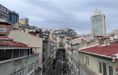 CİHANGİR'İN MERKEZİNDE SATILIK 5 KATLI BİNA