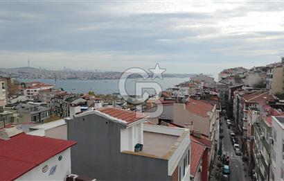 CİHANGİR'İN MERKEZİNDE SATILIK 5 KATLI BİNA