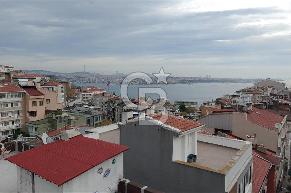 CİHANGİR'İN MERKEZİNDE SATILIK 5 KATLI BİNA