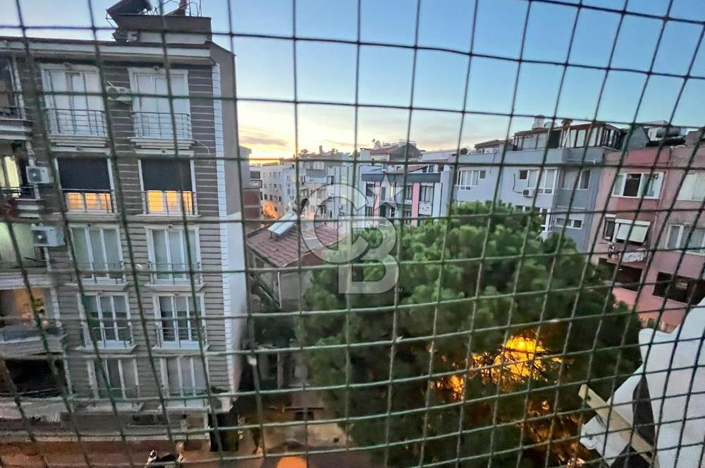 Edremit Camivasat Mahallesinde Satılık 2+1 Daire Çatı Teraslı