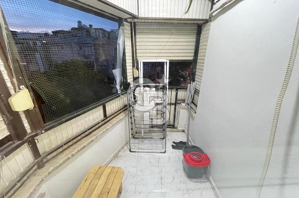 Edremit Camivasat Mahallesinde Satılık 2+1 Daire Çatı Teraslı