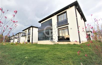 Edremit 4+1 Lüks Villa, 147m² Net, Müstakil Bahçeli, Site İçinde
