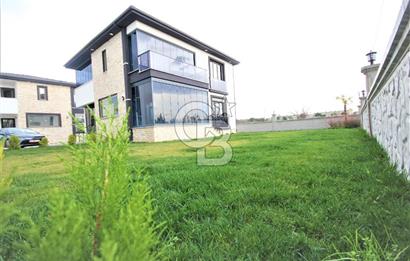 Edremit 4+1 Lüks Villa, 147m² Net, Müstakil Bahçeli, Site İçinde