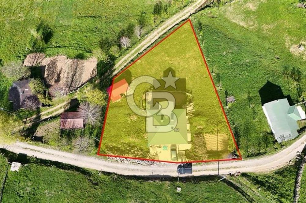 AKÇAABAT IŞIKLAR'DA SATILIK BİNA VE ARSA