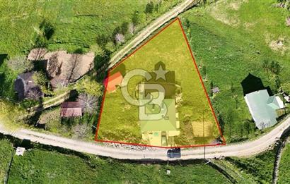 AKÇAABAT IŞIKLAR'DA SATILIK BİNA VE ARSA