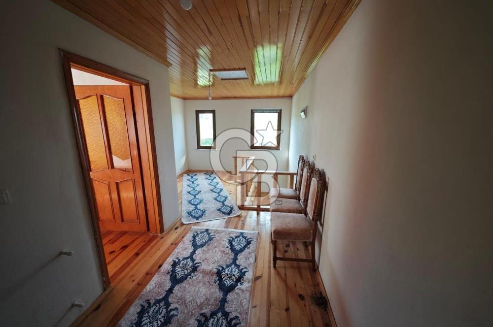 AKÇAABAT IŞIKLAR'DA SATILIK BİNA VE ARSA