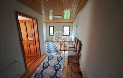 AKÇAABAT IŞIKLAR'DA SATILIK BİNA VE ARSA