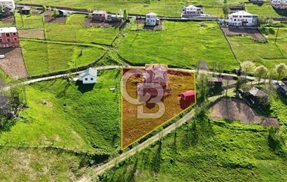 AKÇAABAT IŞIKLAR'DA SATILIK BİNA VE ARSA