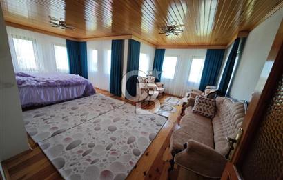 AKÇAABAT IŞIKLAR'DA SATILIK BİNA VE ARSA