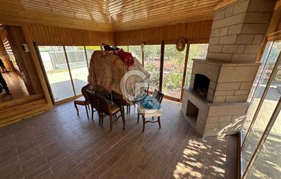 Y.MAHALLE KARACAKAYA DA CADDE ÜZERİ 4+1 İSKANLI AHŞAP VİLLA