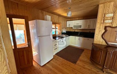 Y.MAHALLE KARACAKAYA DA CADDE ÜZERİ 4+1 İSKANLI AHŞAP VİLLA