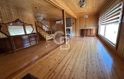 Y.MAHALLE KARACAKAYA DA CADDE ÜZERİ 4+1 İSKANLI AHŞAP VİLLA