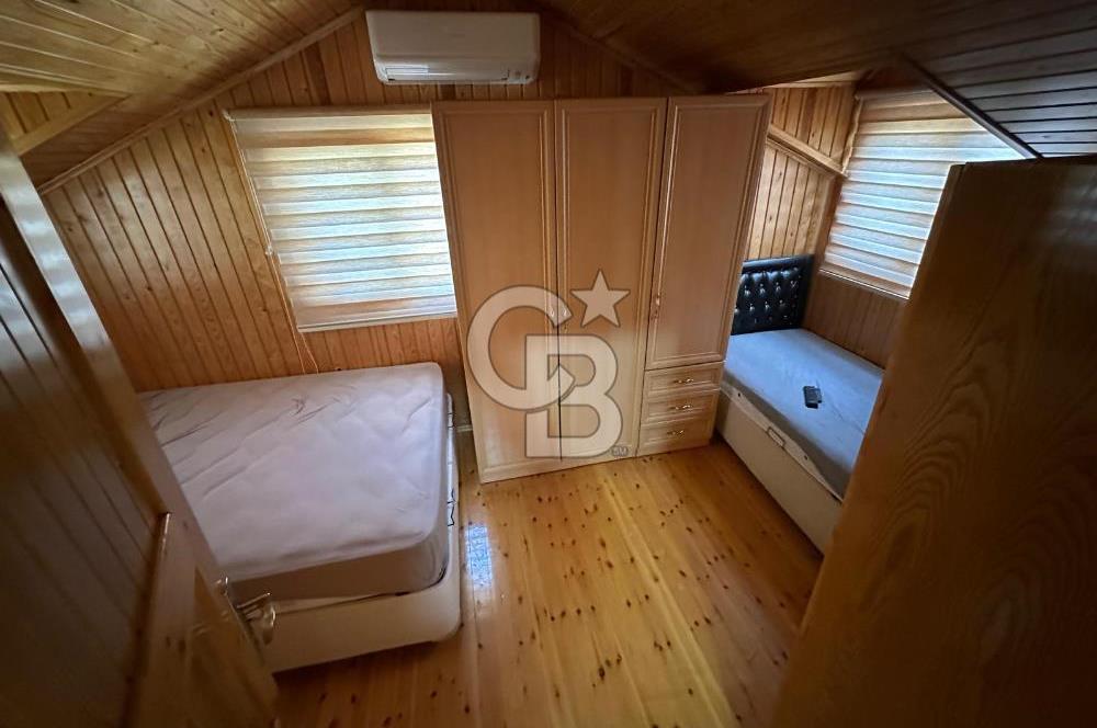 Y.MAHALLE KARACAKAYA DA CADDE ÜZERİ 4+1 İSKANLI AHŞAP VİLLA