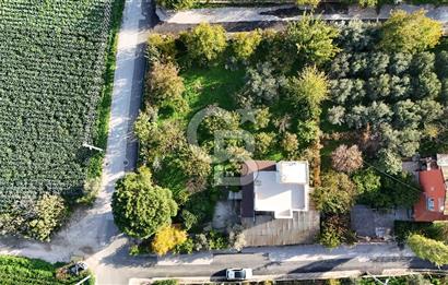 Emiralemde Villa İmarlı Satılık 1071m² Arsa ve Dubleks Ev