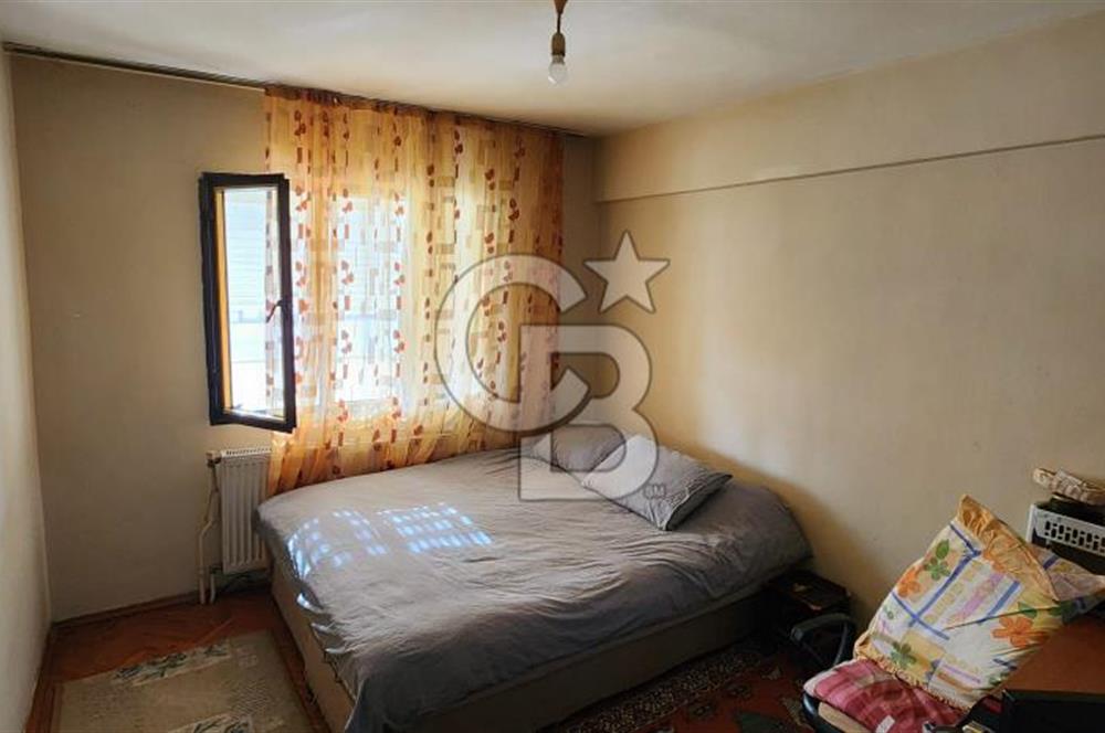 MERKEZİ KONUMDA SATILIK GENİŞ 2+1 DAİRE