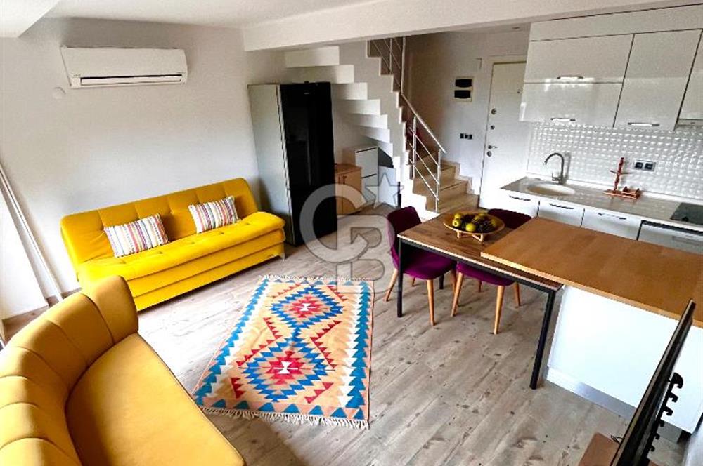 Gülbahçe Saygın Pazar Stüdyo Sitesinde Özel Bahçeli, Dubleks 2+1 – Full Eşyalı Kiralık