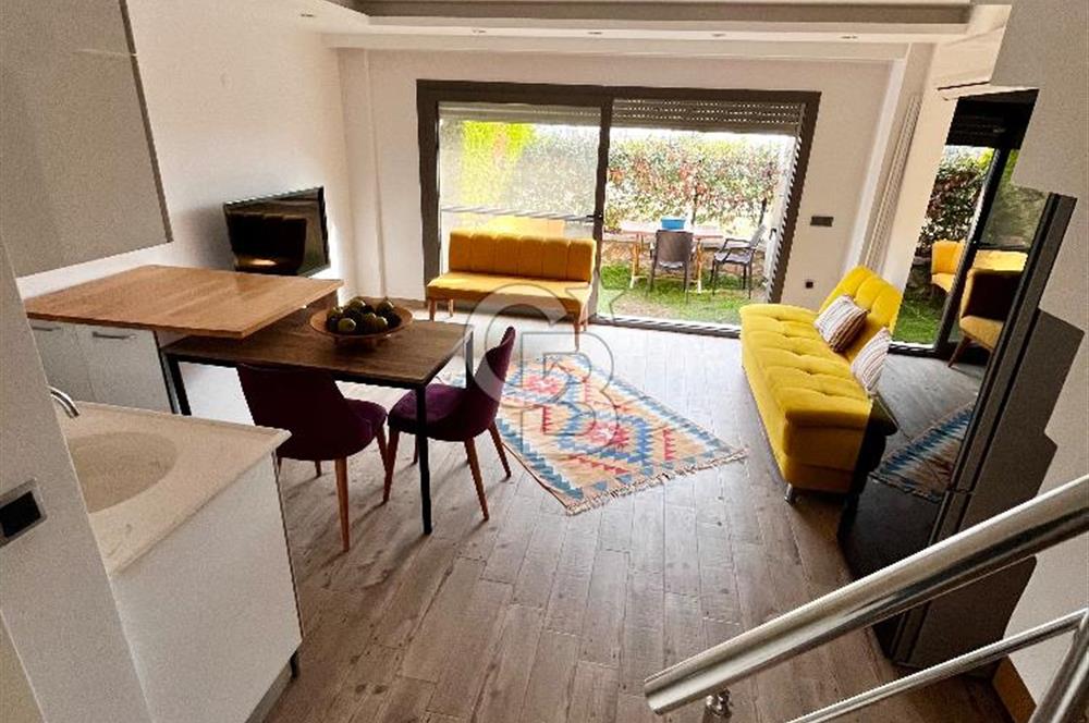 Gülbahçe Saygın Pazar Stüdyo Sitesinde Özel Bahçeli, Dubleks 2+1 – Full Eşyalı Kiralık