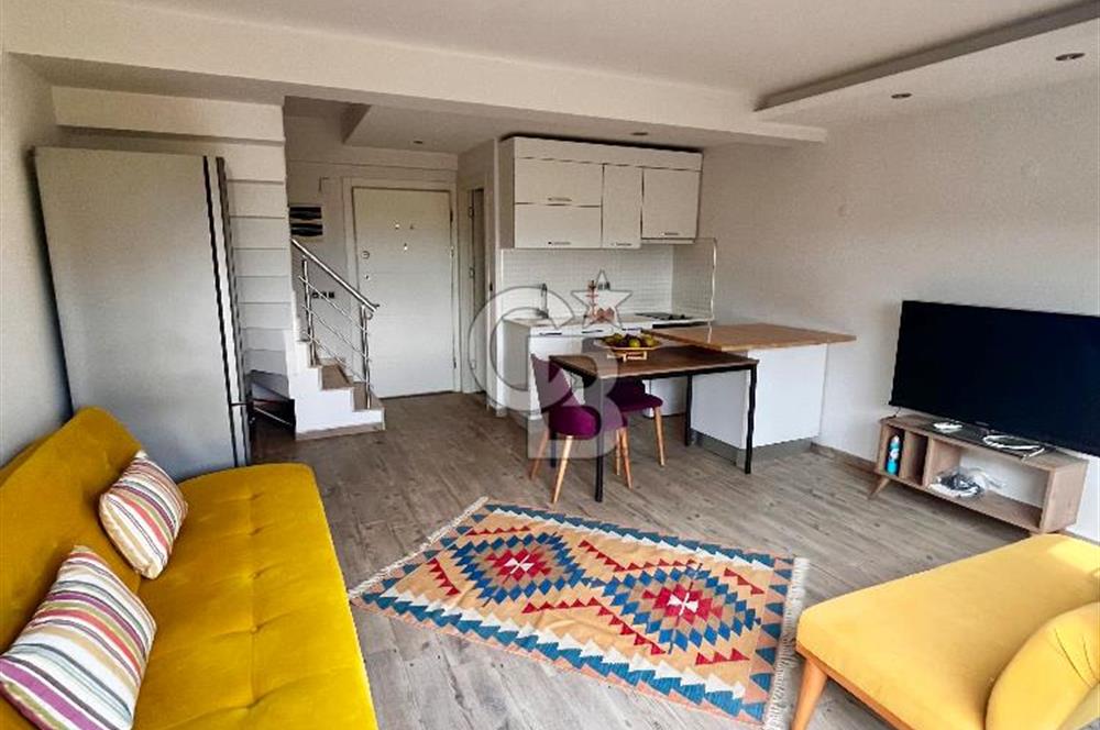 Gülbahçe Saygın Pazar Stüdyo Sitesinde Özel Bahçeli, Dubleks 2+1 – Full Eşyalı Kiralık