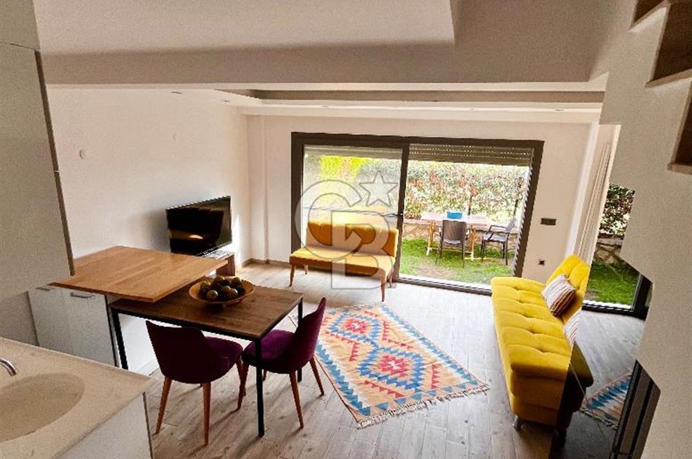 Gülbahçe Saygın Pazar Stüdyo Sitesinde Özel Bahçeli, Dubleks 2+1 – Full Eşyalı Kiralık