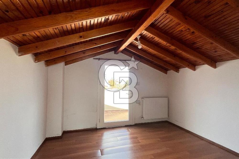  Urla Denizli Mahallesi’nde 4+1 Tam Müstakil Kiralık  Villa