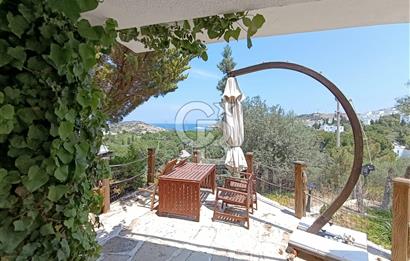 Foça Olivia Village'de Deniz Manzaralı 2+1 m2sinde satılık daire