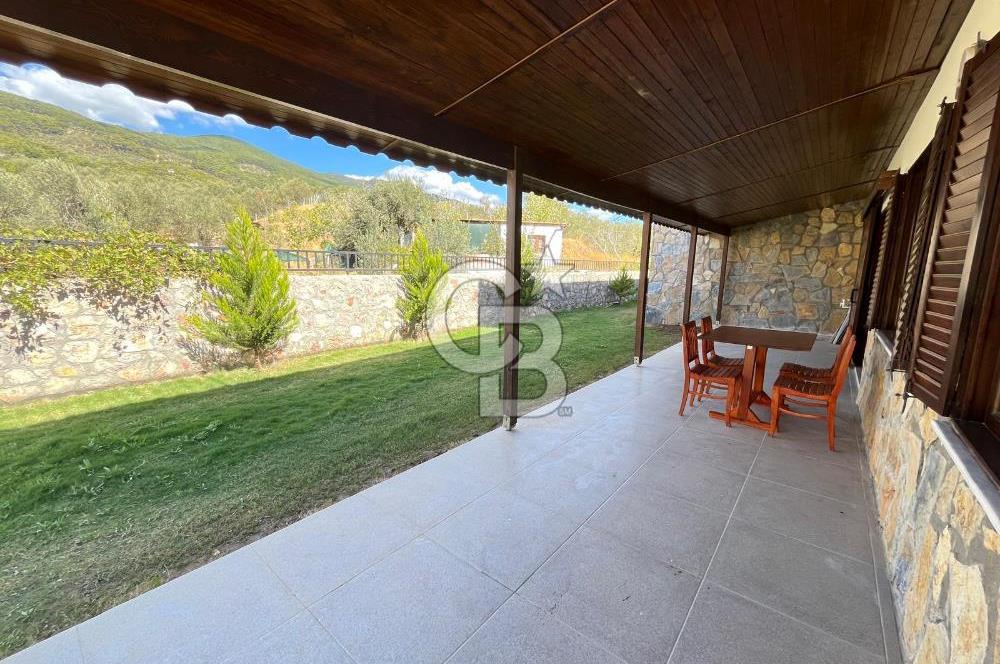 ÇAMLIBEL KÖYÜ'NDE DOĞAYLA İÇ İÇE TAŞ DETAYLI SATILIK 4+1 VİLLA