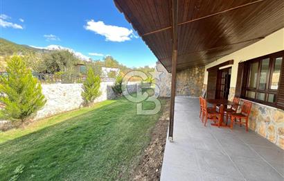 ÇAMLIBEL KÖYÜ'NDE DOĞAYLA İÇ İÇE TAŞ DETAYLI SATILIK 4+1 VİLLA