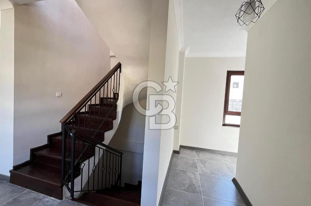 ÇAMLIBEL KÖYÜ'NDE DOĞAYLA İÇ İÇE TAŞ DETAYLI SATILIK 4+1 VİLLA