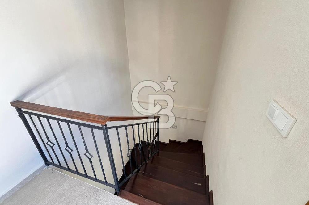 ÇAMLIBEL KÖYÜ'NDE DOĞAYLA İÇ İÇE TAŞ DETAYLI SATILIK 4+1 VİLLA