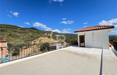 ÇAMLIBEL KÖYÜ'NDE DOĞAYLA İÇ İÇE TAŞ DETAYLI SATILIK 4+1 VİLLA