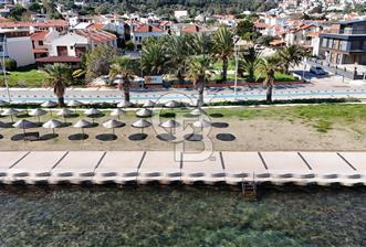  İzmir Yeni Foça'da denize sıfır eşsiz konumda otel arsası hissesi.. - 7 - 316829