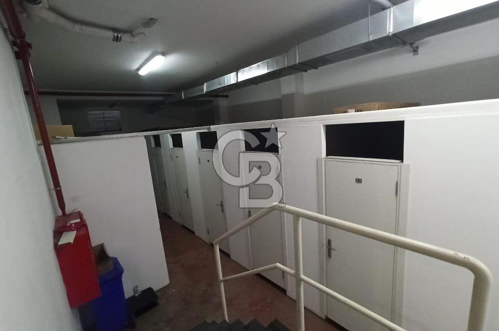 SUADİYE , ÇOK İYİ KONUMDA , GENİŞ SALONLU, 120 m2, BOŞ DAİRE