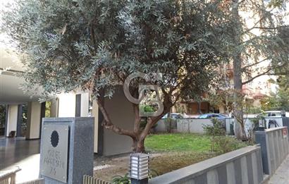 SUADİYE , ÇOK İYİ KONUMDA , GENİŞ SALONLU, 120 m2, BOŞ DAİRE