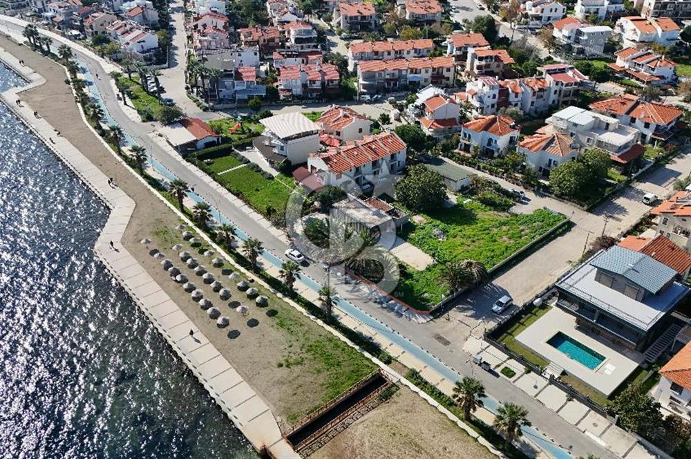  İzmir Yeni Foça'da denize sıfır eşsiz konumda otel arsası hissesi..