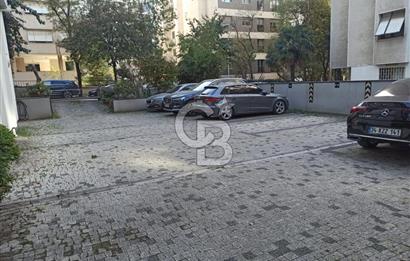 SUADİYE , ÇOK İYİ KONUMDA , GENİŞ SALONLU, 120 m2, BOŞ DAİRE