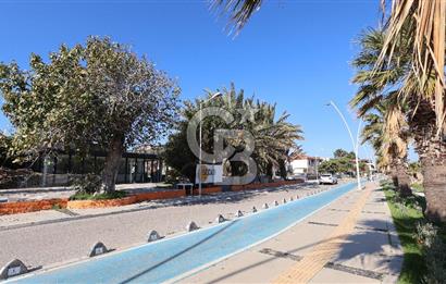  İzmir Yeni Foça'da denize sıfır eşsiz konumda otel arsası hissesi..